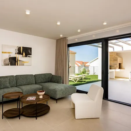 Logos Villa
